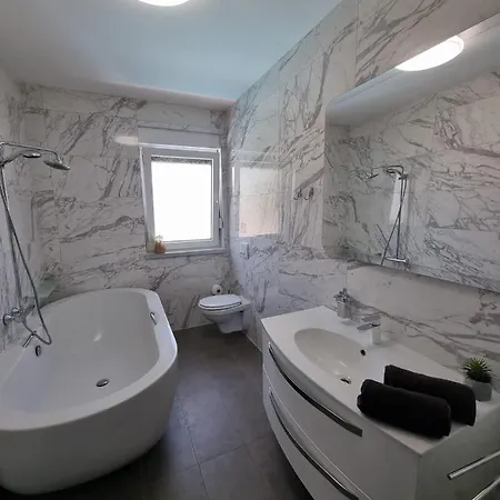 Apartment San Zaro *