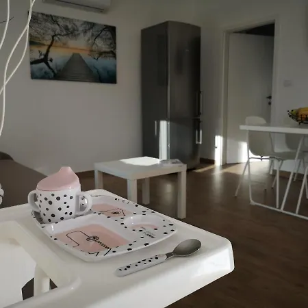 San Zaro Apartment *