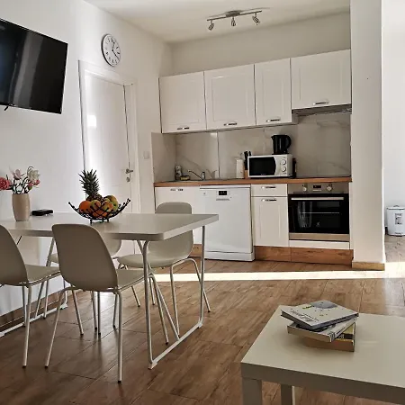 San Zaro Apartment